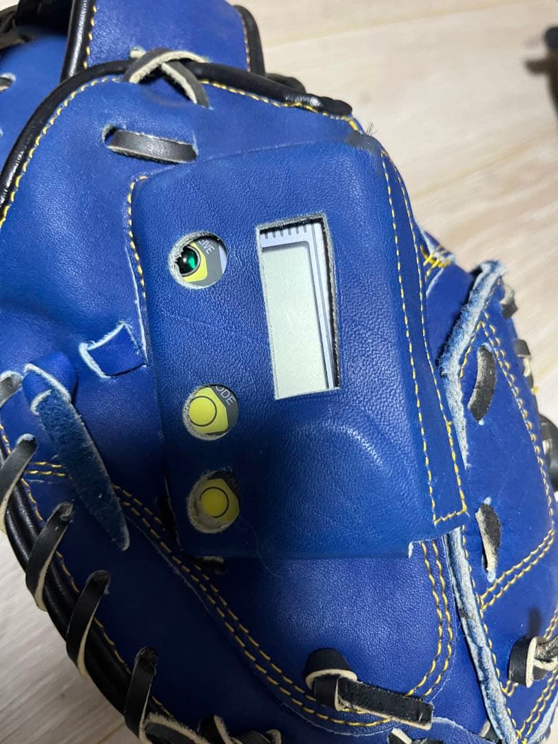 【レア】キャッチャーミット　スピードガン付　取り外し可能