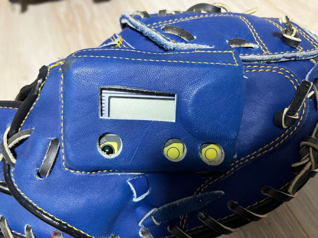 【レア】キャッチャーミット　スピードガン付　取り外し可能