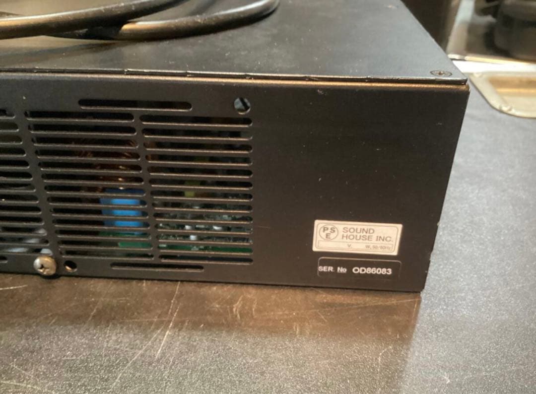 CARVIN DCM2004L- 4chパワーアンプ カーヴィン