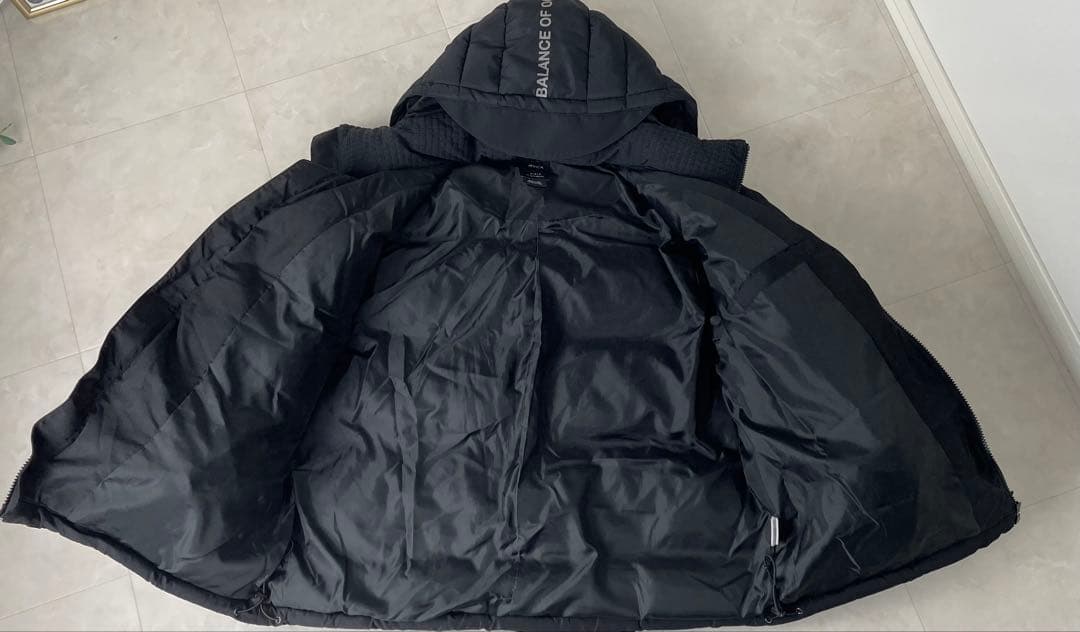 【希少コラボモデル2024美品✨】RVCA✕AZULパファージャケット ブラック