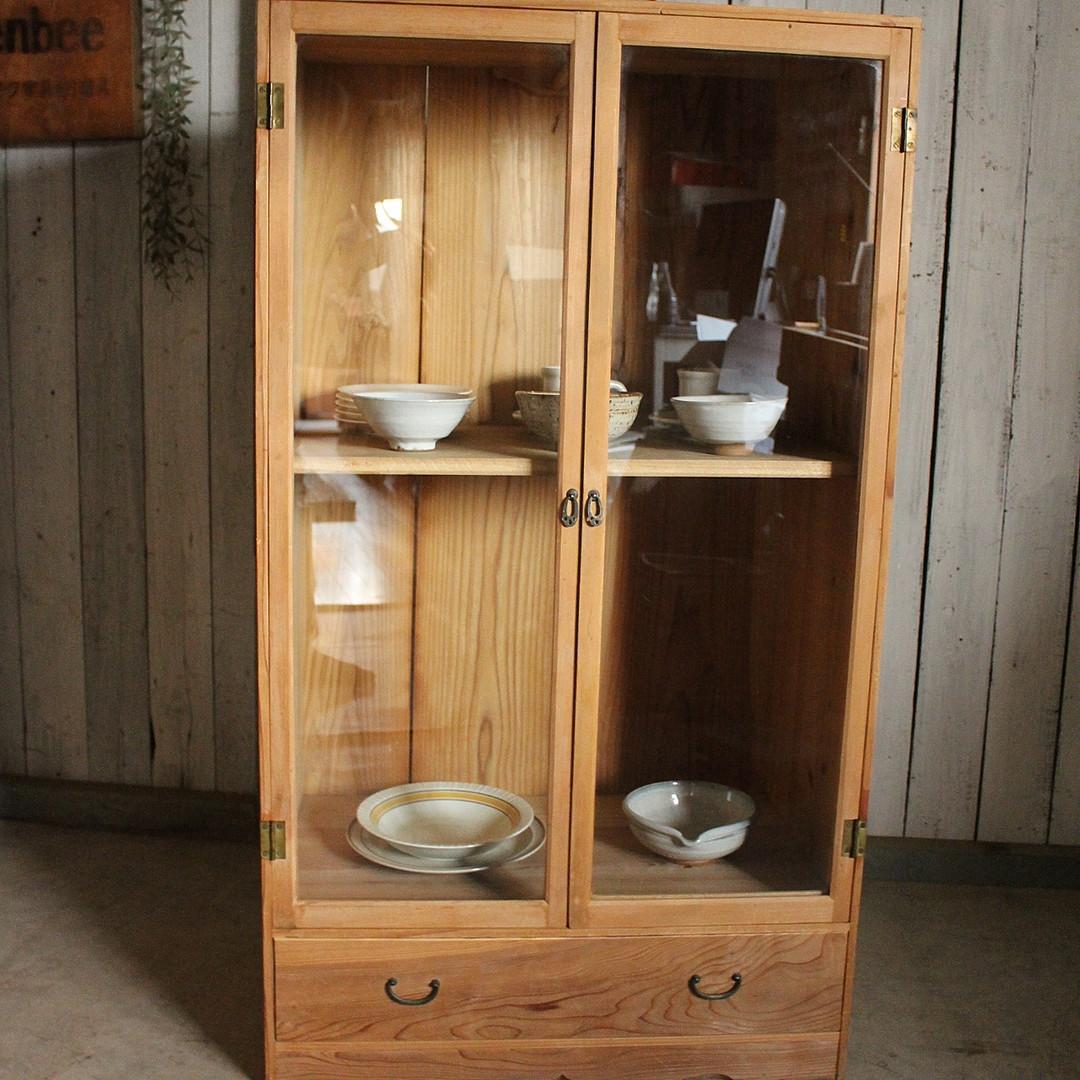 古い木枠のガラス戸棚×木製引き出し　食器棚　水屋　キャビネット　古家具　古民家