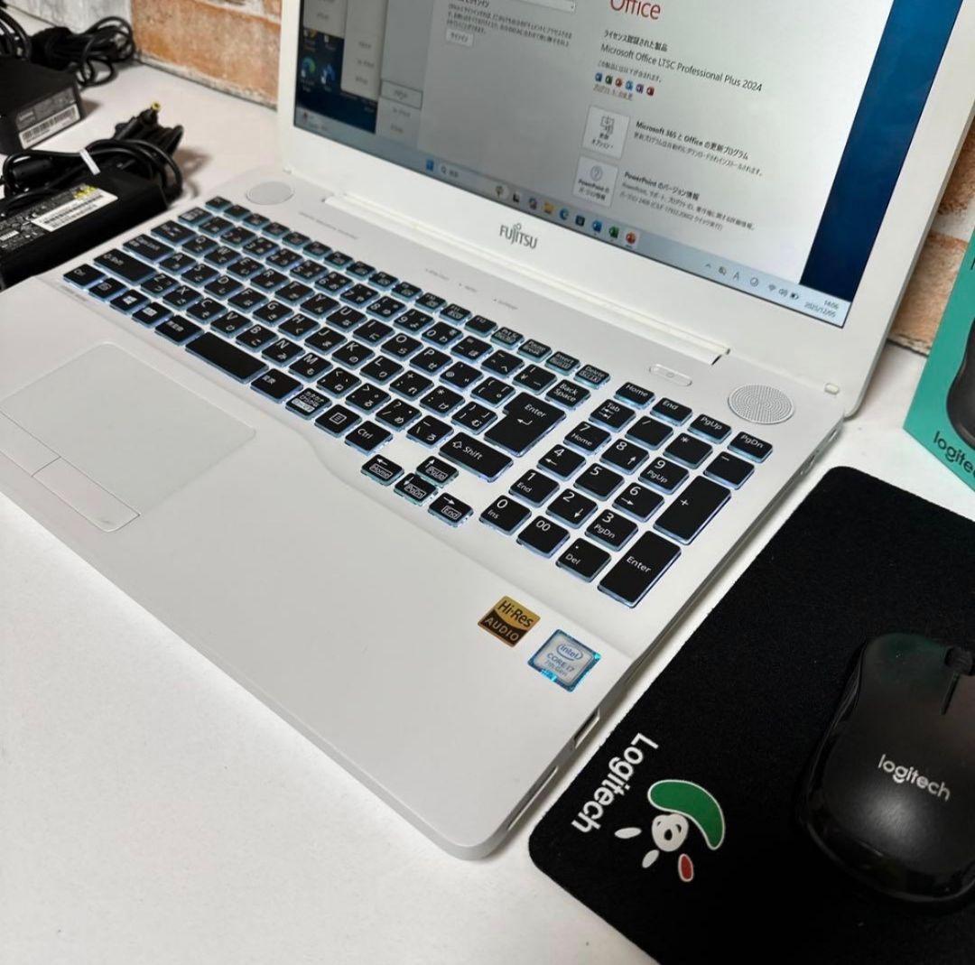 【超美品‼】富士通ノート PC Corei7 SSD512GB メモリ16GB