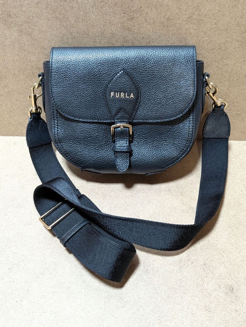 【FURLA】良品☆ウラニアショルダーバッグブラック レザー☆シンプル