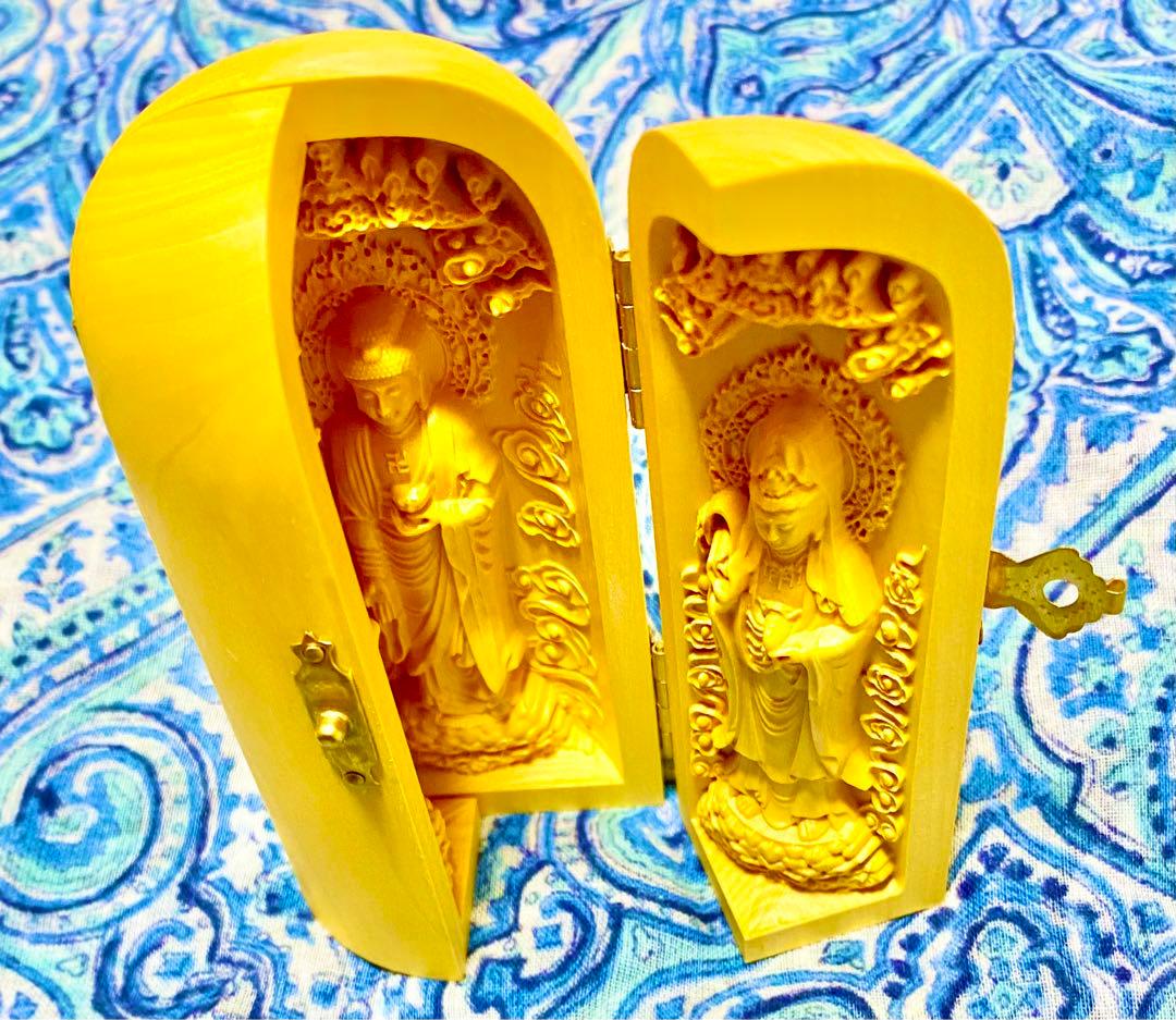 金運爆上げ！祈祷済！魂入り木製　普通の三尊仏ではありません！阿弥陀如来様