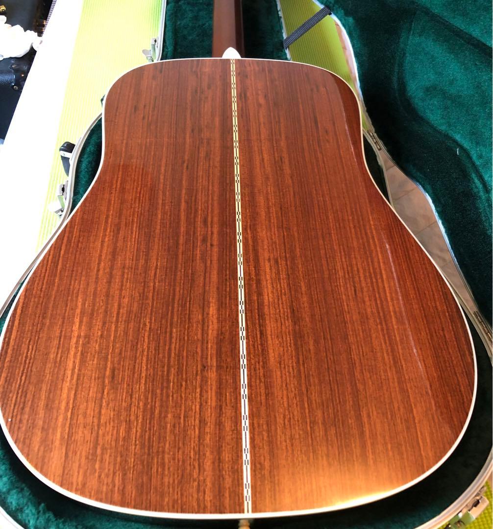 田中です！希少マーチンD28 2010 CTM