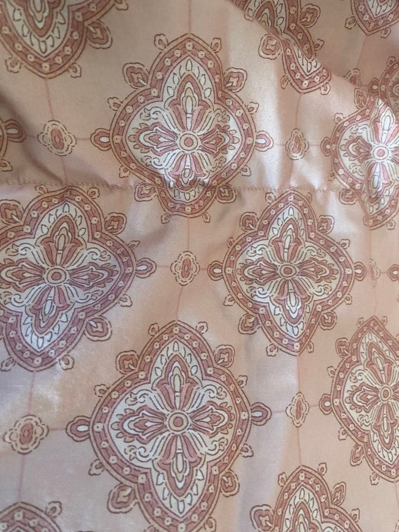 西川のペイズリー柄 ピンク 掛け布団マザーグースダウン使用（シングルサイズ）