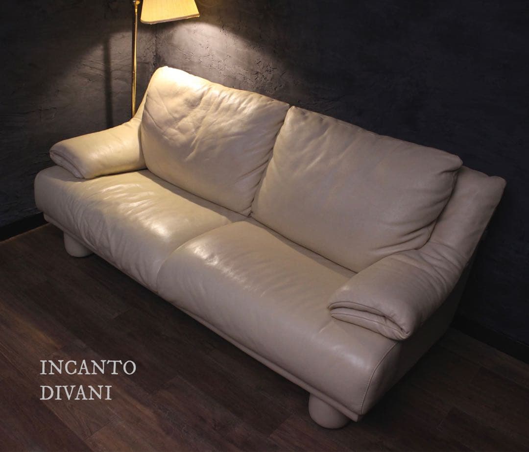 首都圏送無料〜　イタリア　インカント　総本革　約40万　クリーム系　極上　ソファ