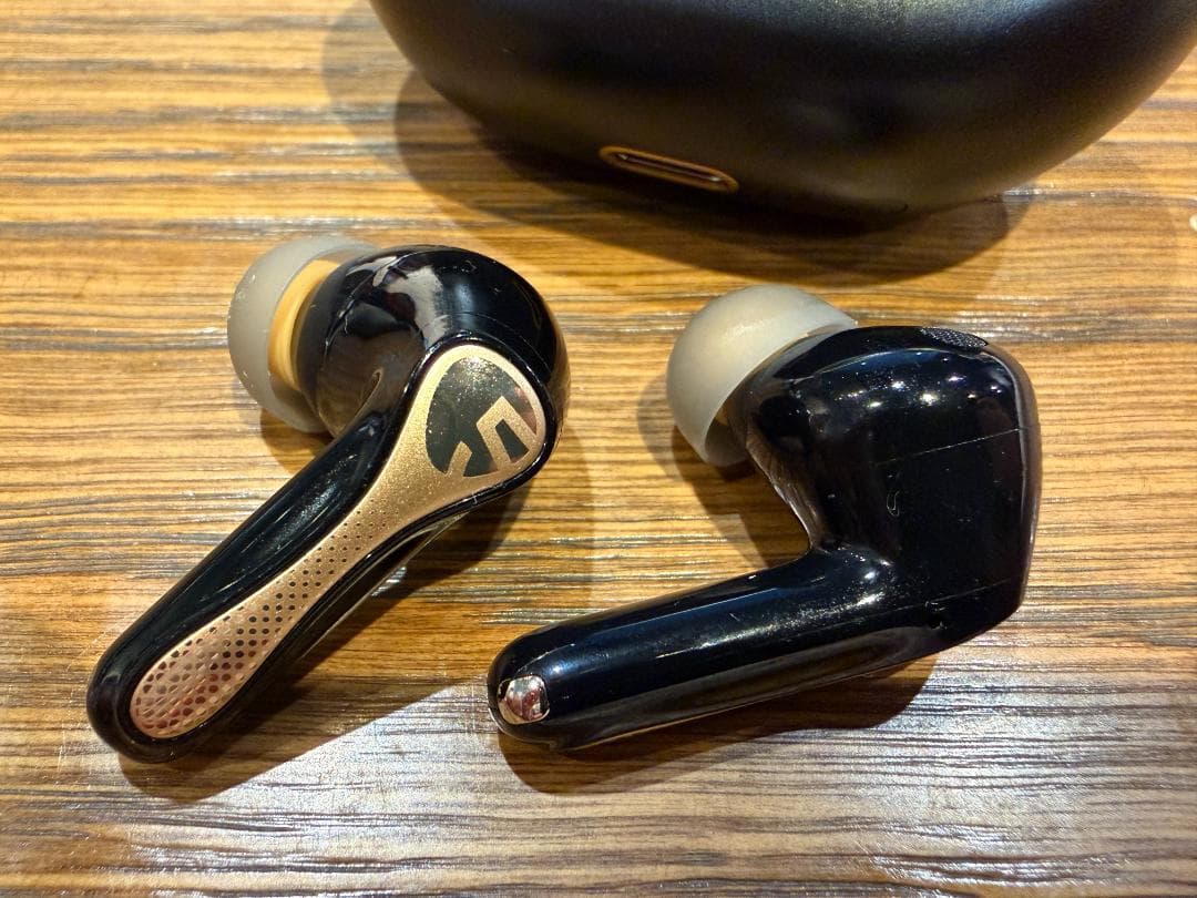 【美品】SOUNDPEATS Air5 Pro+ ワイヤレスイヤホン