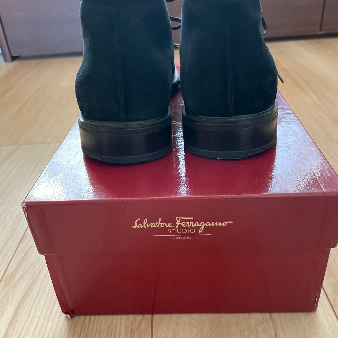 y*d様 【美品】Salvatore Ferragamo 黒チャッカブーツ 26