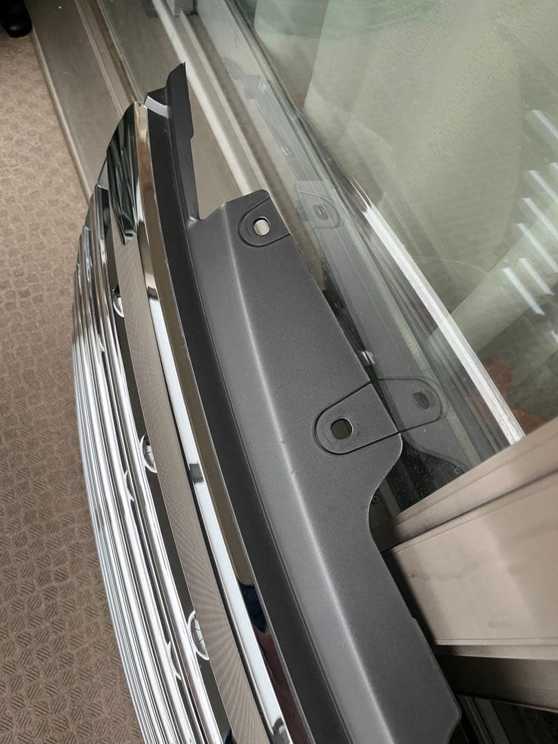 エルグランドE51 中期　純正グリル