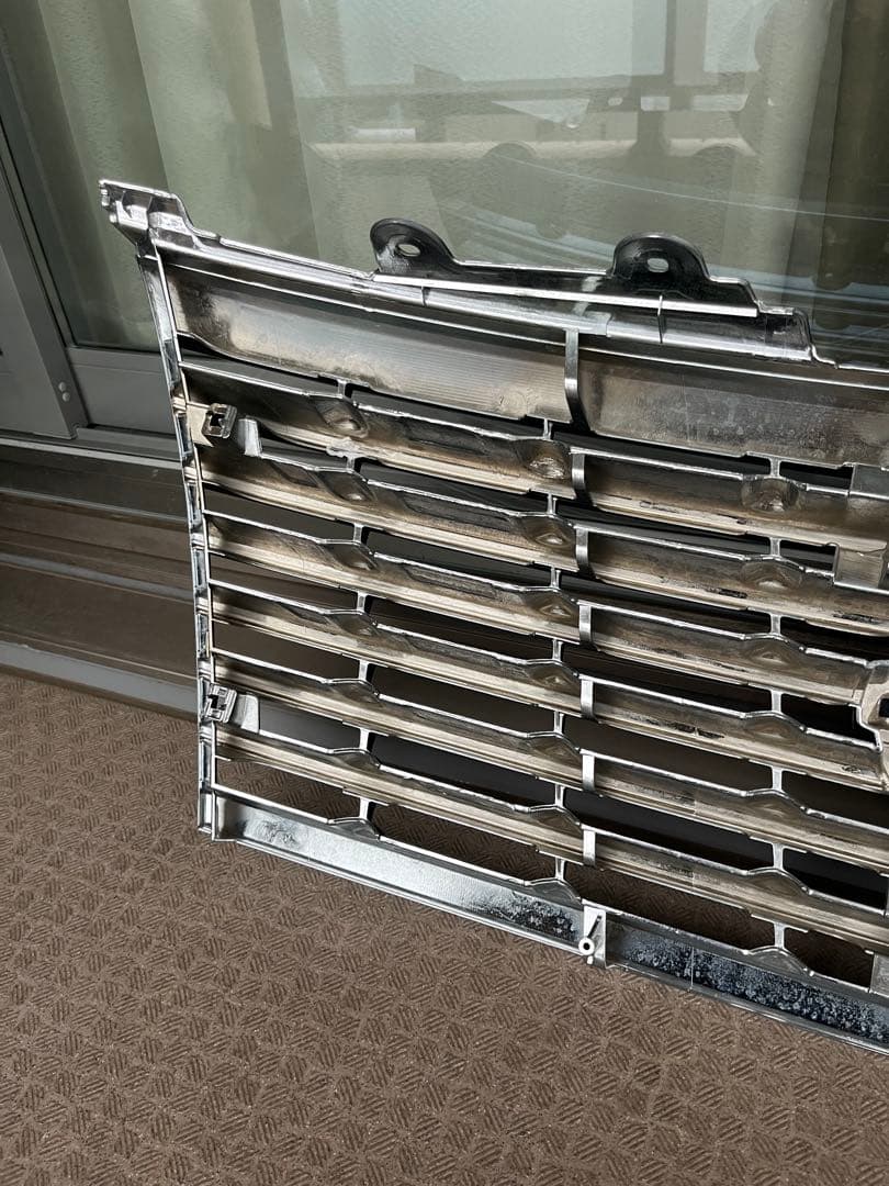 エルグランドE51 中期　純正グリル