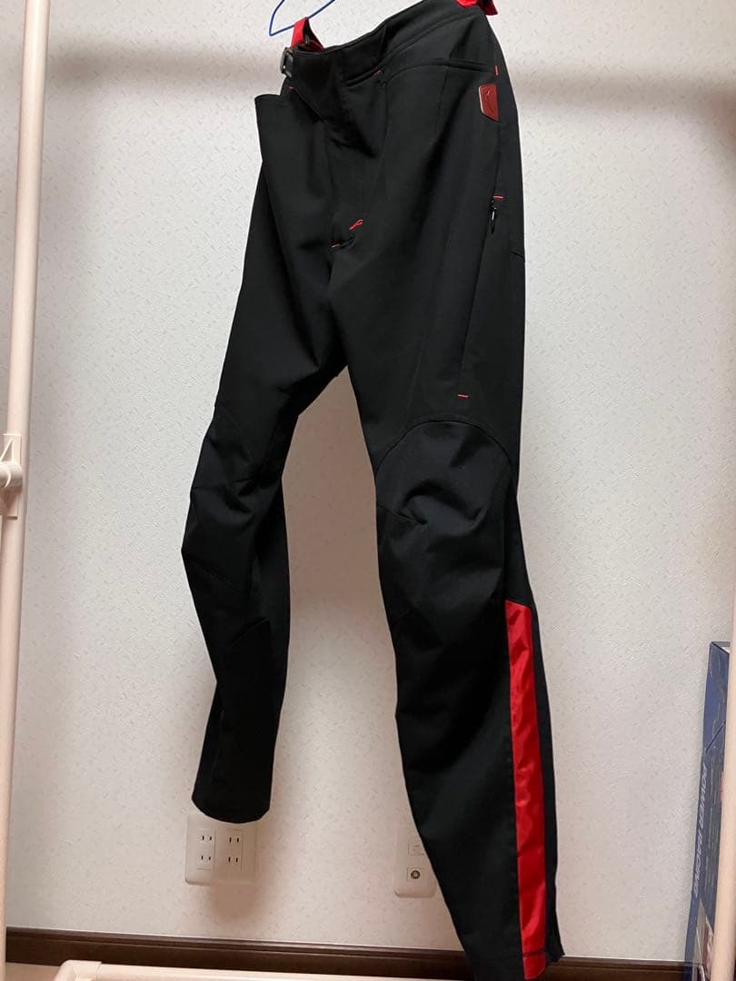 クシタニ　テーパードボトムズ