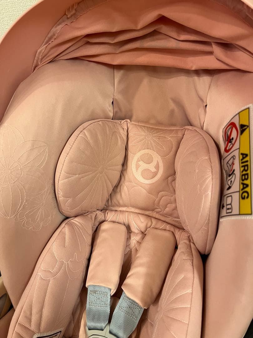 【美品】サイベックス　クラウド Z2 i-Size FE シンプリーフラワーズ