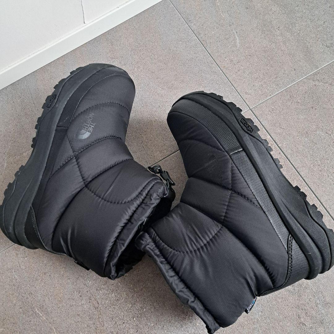 u*u様 THE NORTH FACE ブーツ NF51874 ヌプシ　ショート