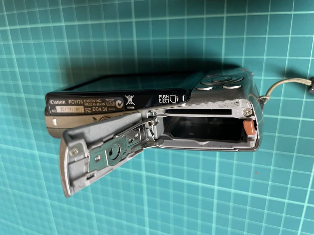 Canon IXY デジタル 800is ストラップ、布製ケース付属