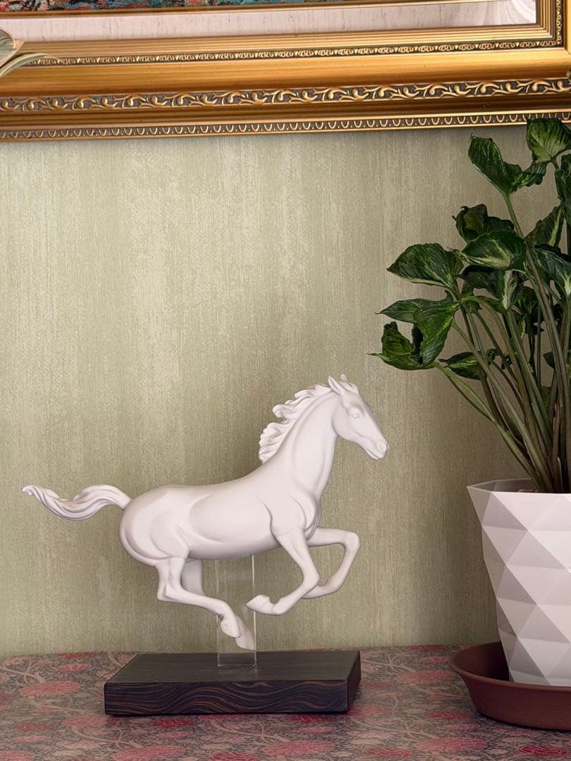 リヤドロ　馬　箱付き　ギャロップ　干支　ウマ　フィギュリン