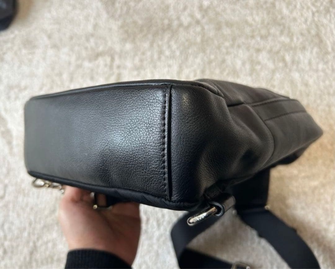 美品 COACH コーチ ボディバッグ ショルダーバッグ斜め掛け ブラック