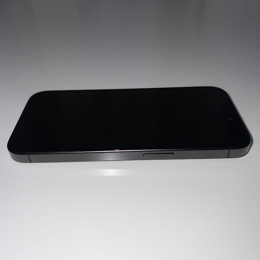 【美品】iPhone15Pro 128GB ブラックチタニウム