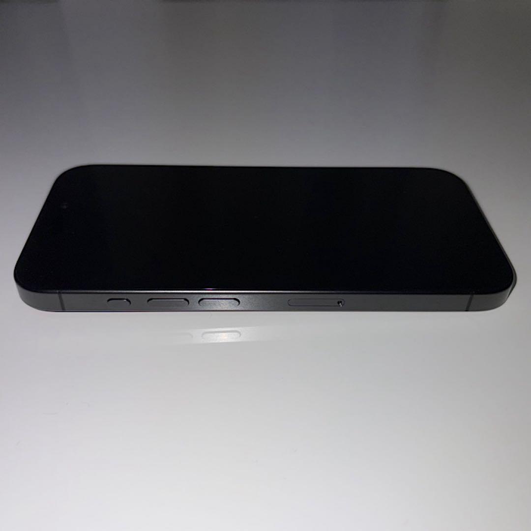 【美品】iPhone15Pro 128GB ブラックチタニウム