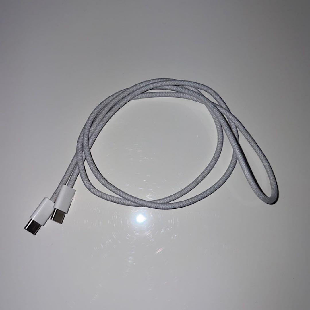 【美品】iPhone15Pro 128GB ブラックチタニウム