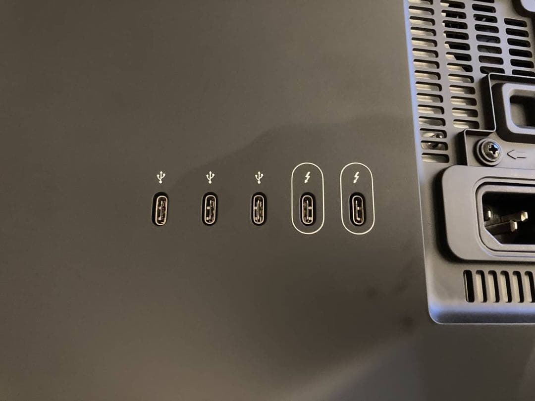 【美品】LG UltraFine Display 24MD4KL-B