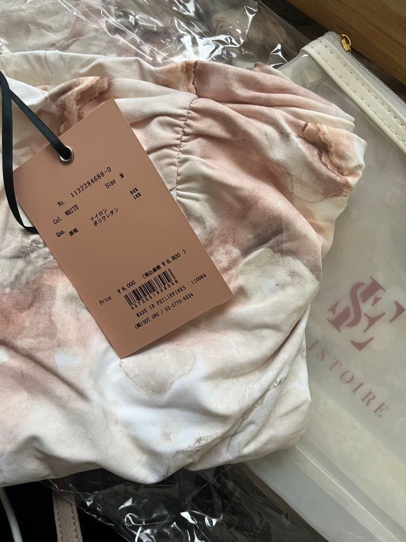 新品タグ付き　eimy istoire マーブルピンク セパレート水着　ポーチ付