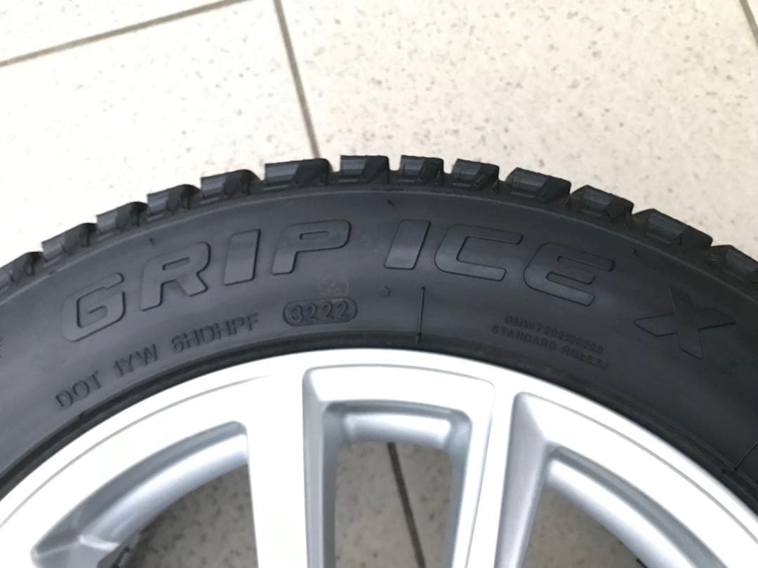 【whys①】トヨタ シエンタ170系 スタッドレス185/60R15