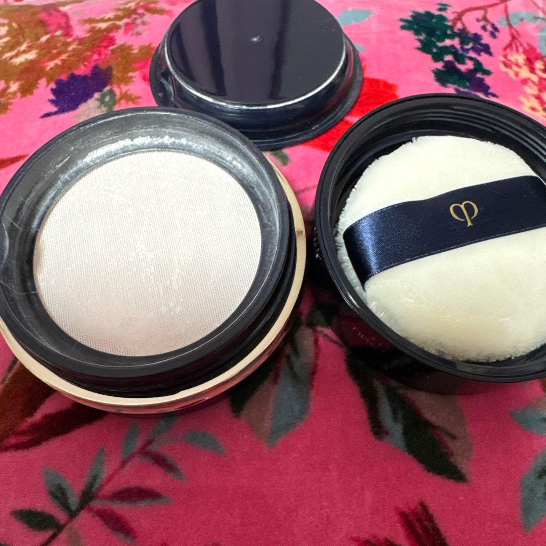 クレ・ド・ポーボーテ プードルトランスパラントn M 1ライト