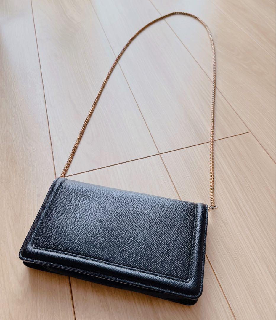 Salvatore Ferragamo フェラガモ チェーンウォレット