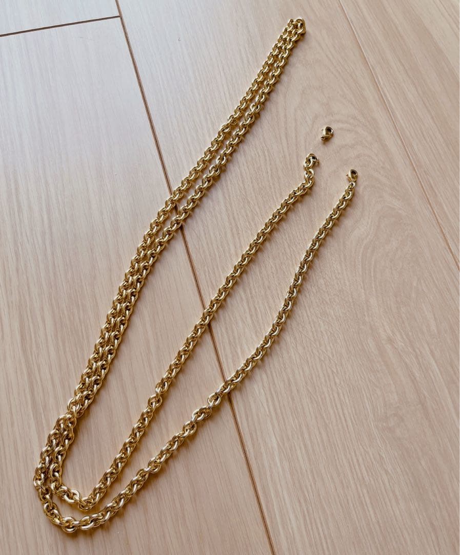 Salvatore Ferragamo フェラガモ チェーンウォレット