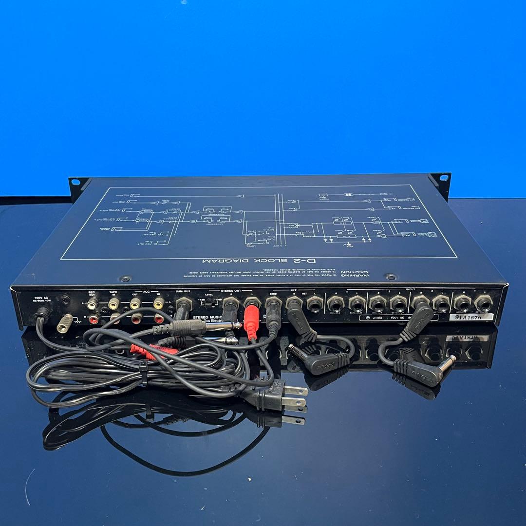 アンプ TOA ELECTRONIC STEREO MUSIC MIXER D D-2