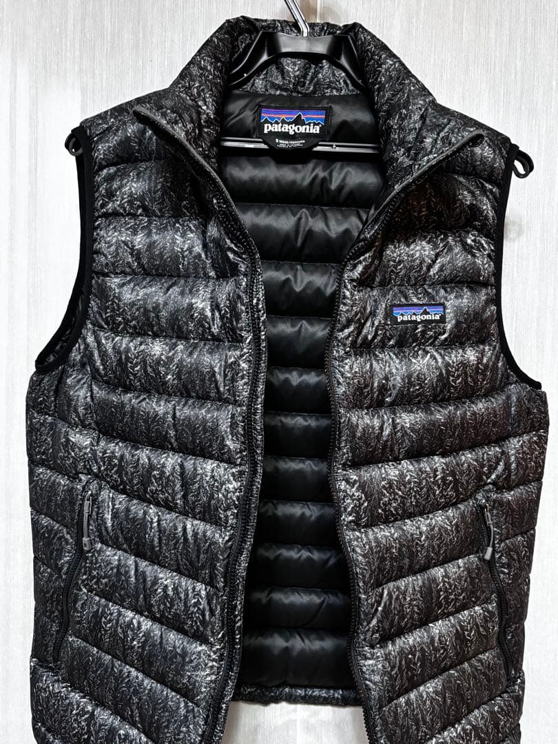 patagonia ダウンセーターベスト　Sサイズ