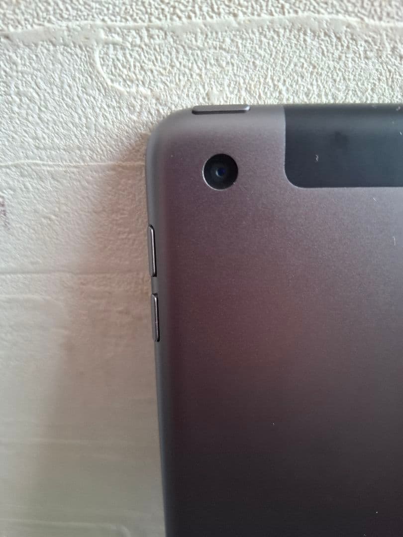 超美品 iPad 第9世代 本体 カバー付き