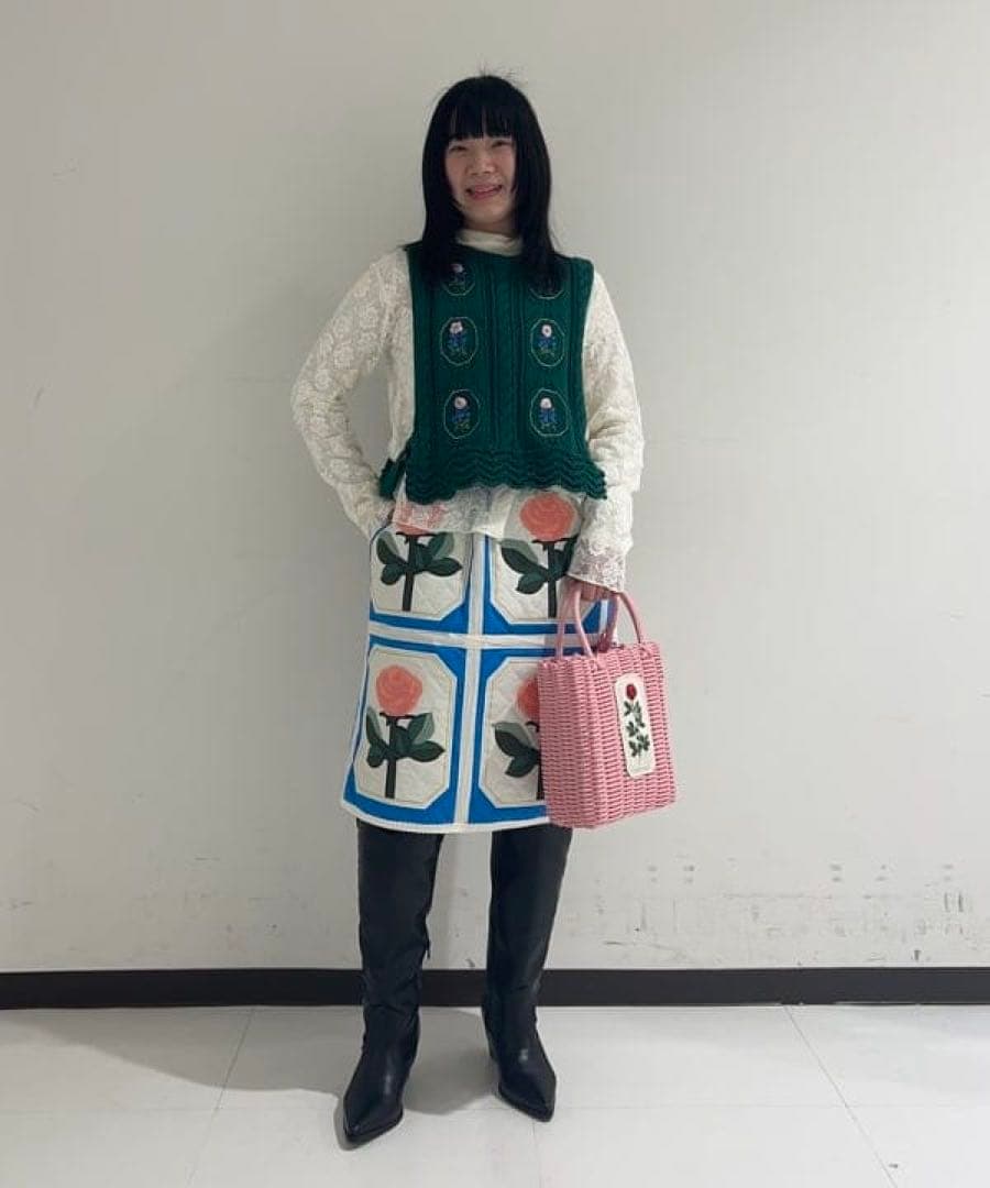 beams ビームス　RURU MARY'S ルルメリー　手刺繍のニットベスト