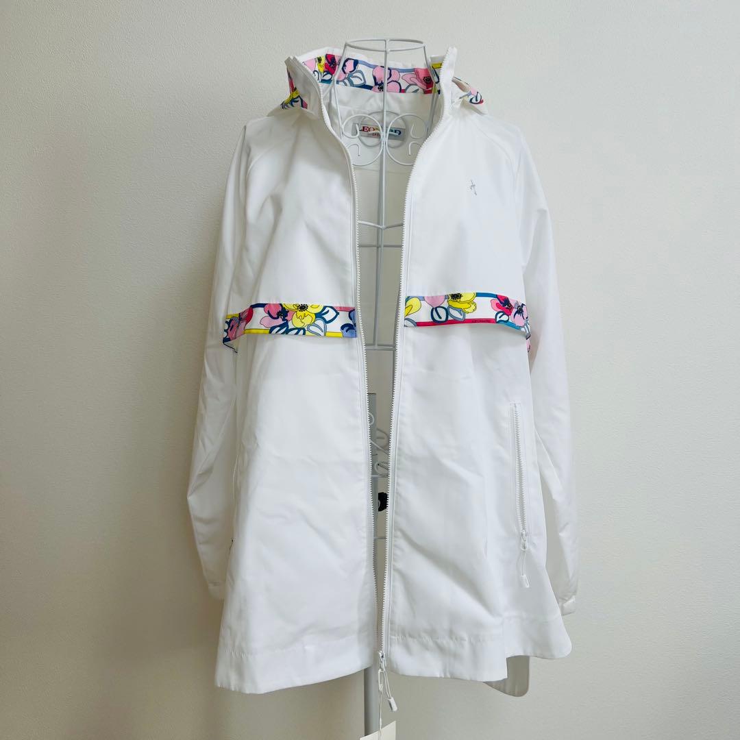 【新品未使用タグ付き】レオナール　ナイロンジャンバー