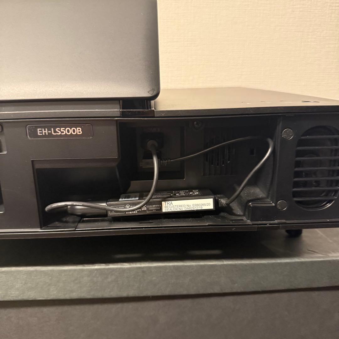 EPSON EH-LS500B 超単焦点プロジェクター