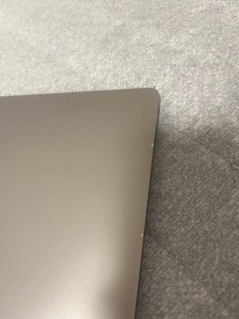 MacBook Pro 13インチ（2020）M1 / 8GB / 512GB