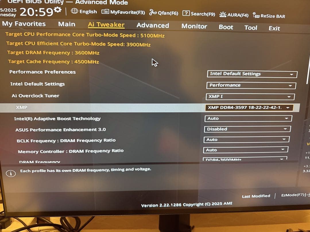 CORSAIR メモリ DDR4-3600 C18 16GBx2枚 RGB
