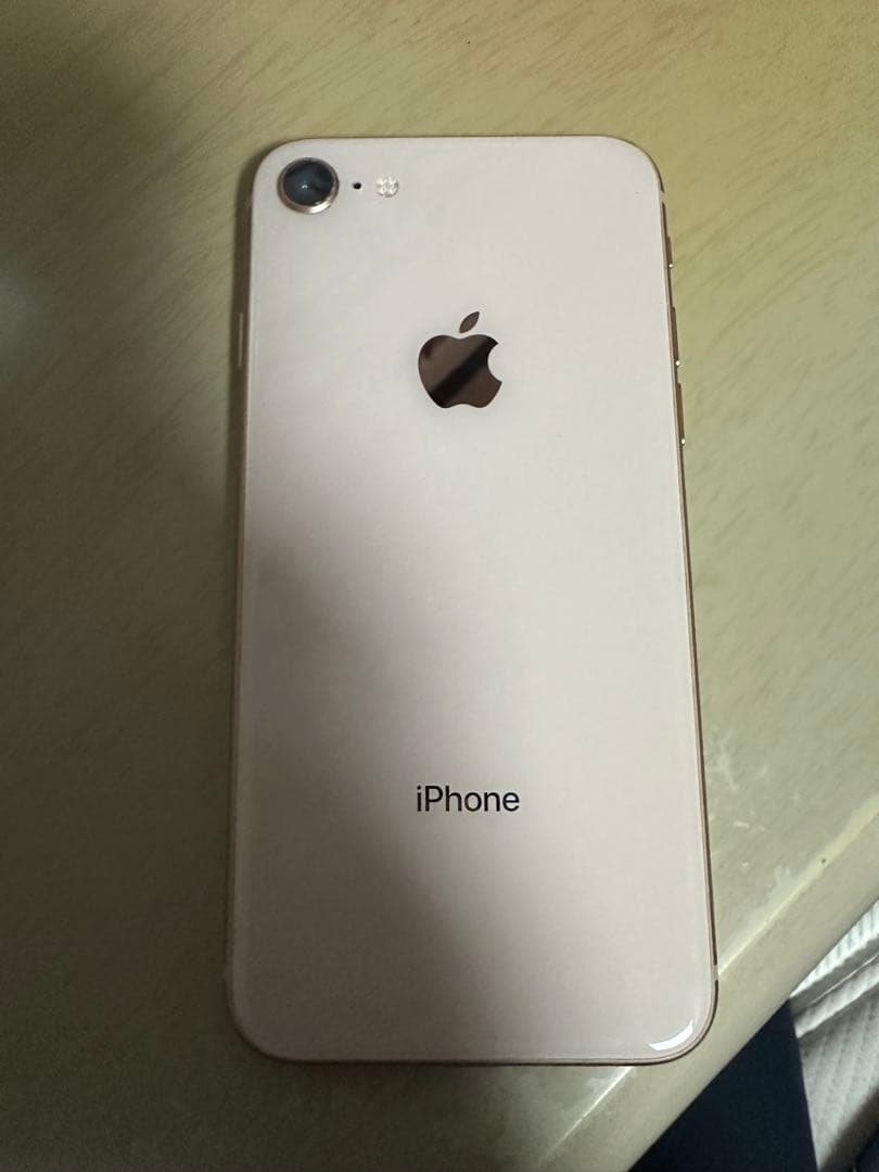 iPhone ピンクゴールド 64GB 本体 画面ひび割れ