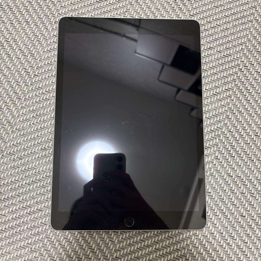 Apple iPad 第9世代　64GB シルバー