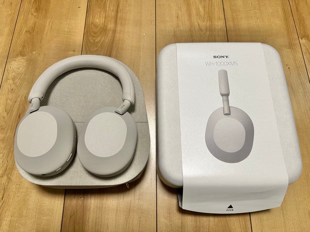 【赤字覚悟】SONY WH-1000XM5 プラチナシルバー　25年3月下旬購入