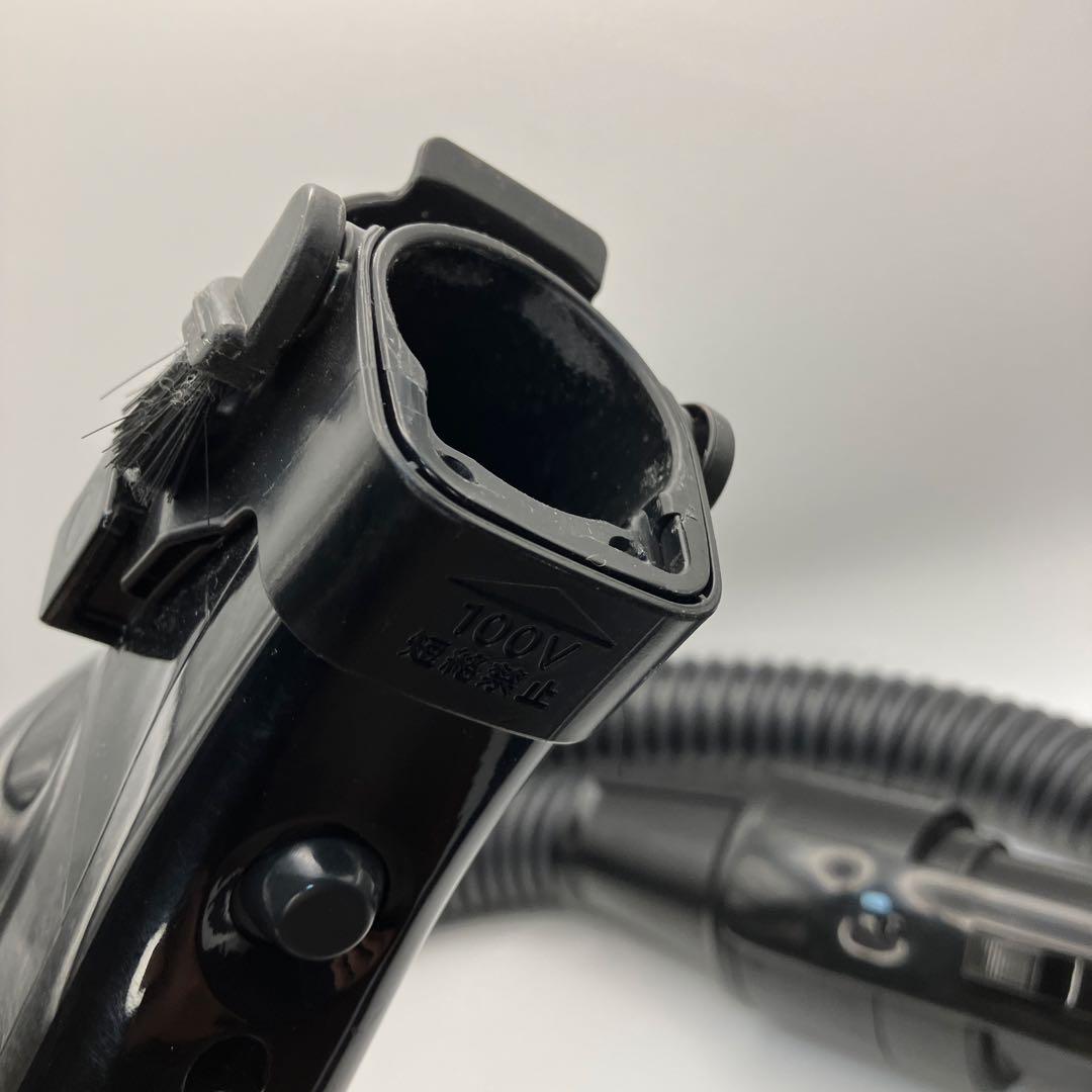 日立　サイクロン掃除機　パワかるサイクロン　CV-SP300J　蛇腹ホース　黒