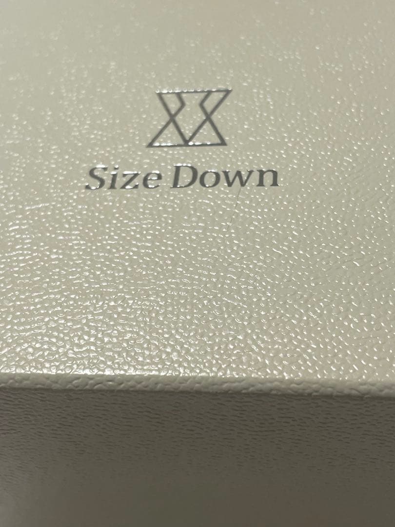 未使用品　サイズダウン　レボリューション