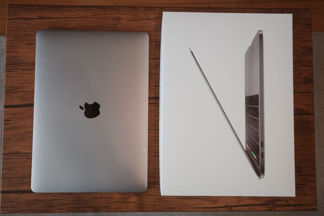 Apple MacBook pro 本体 JIS 16GB