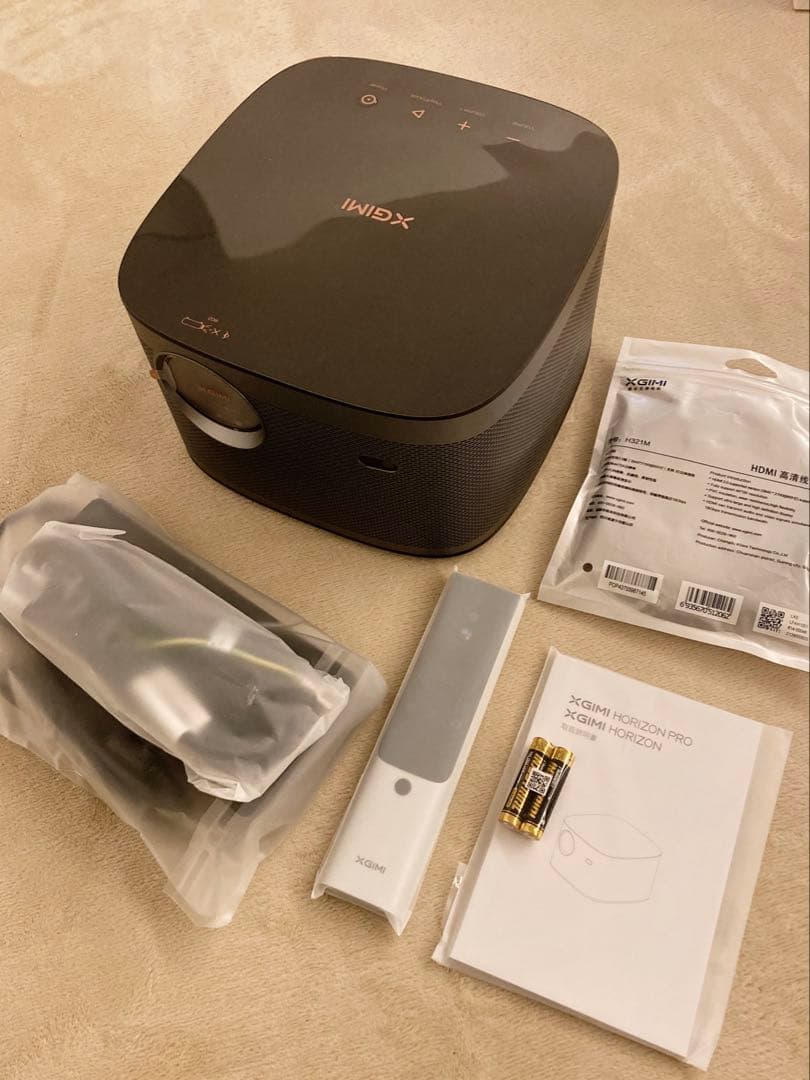 XGIMI プロジェクター 本体、スタンド、ケーブル