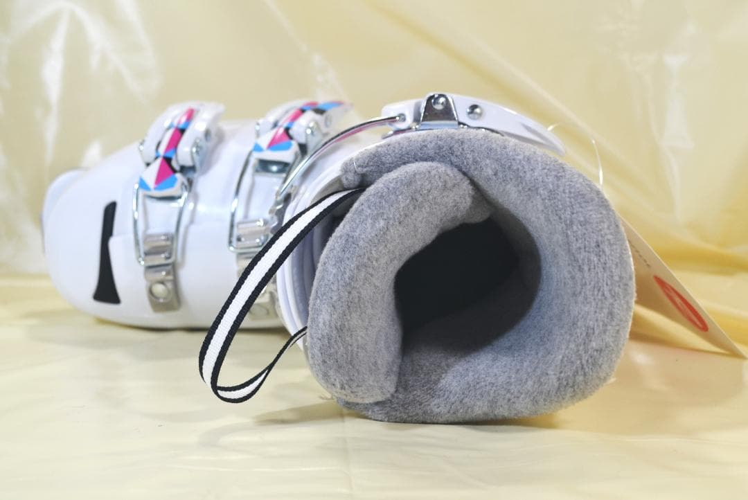 【新品/20.5cm】ロシニョール■ジュニアスキーブーツ■FUN GIRL J3