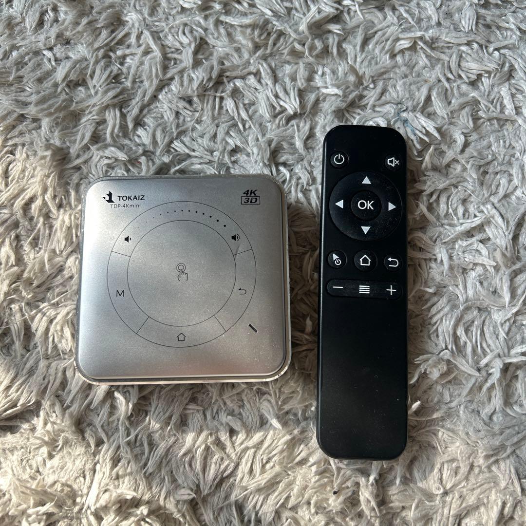 TOKAIZ TOPKAI2 4Kプロジェクター本体、リモコン
