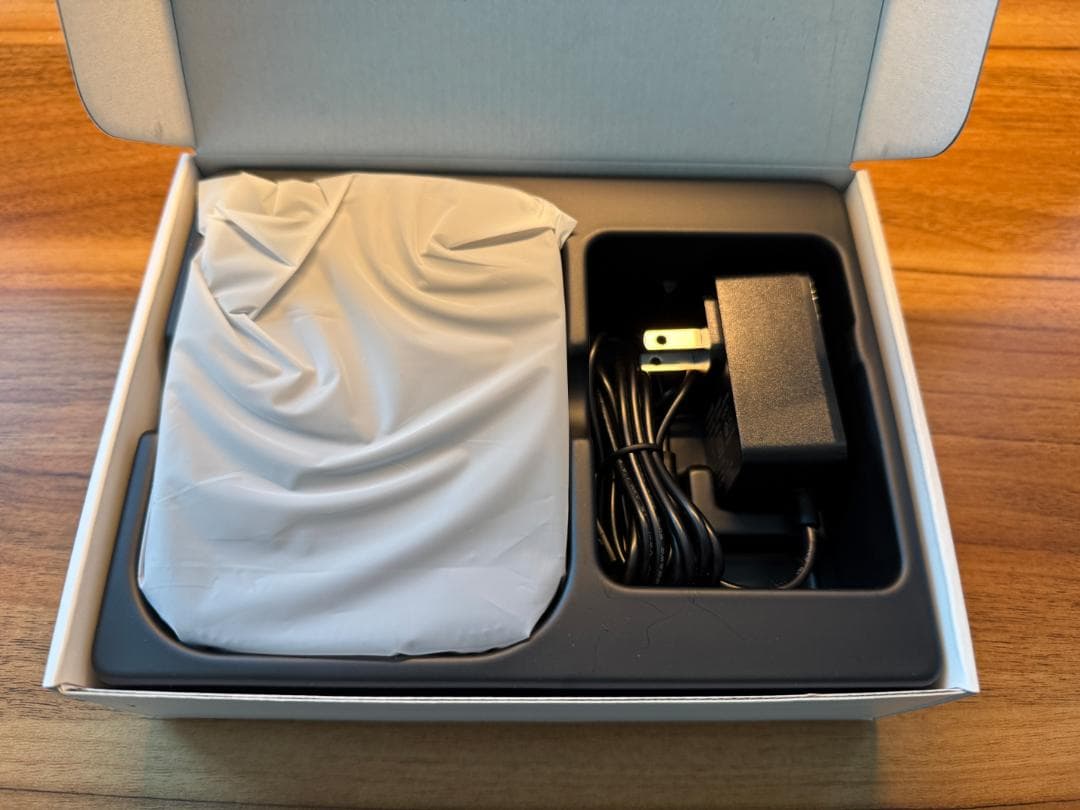 SwitchBot AI ハブ + 見守りカメラPlus 5MP ×2 セット