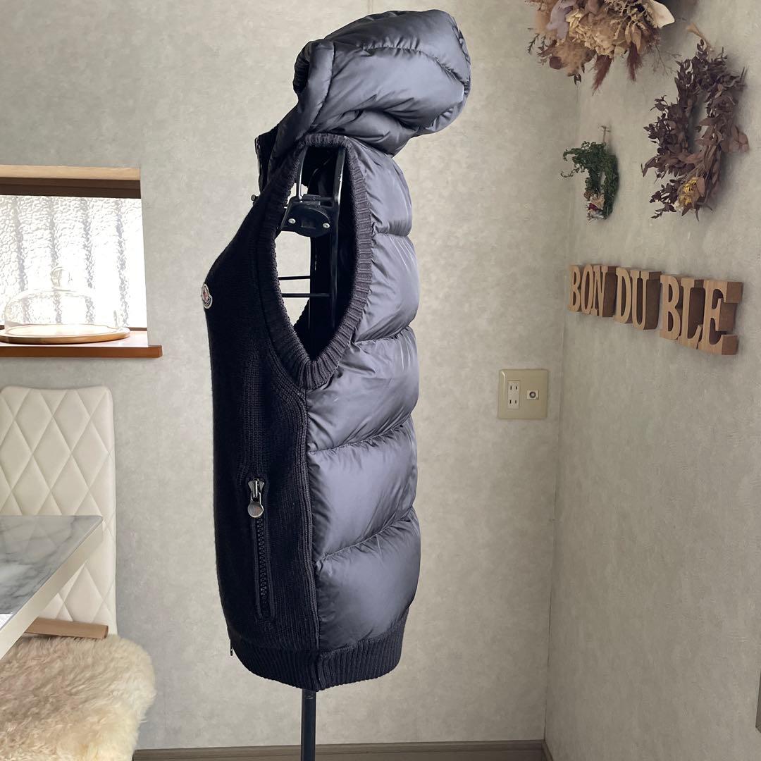 モンクレール ダウンベスト
