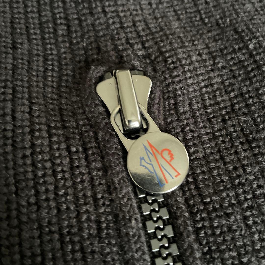 モンクレール ダウンベスト